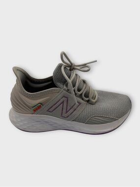 New Balance Fresh Foam Roav Women’s Running 6.5‎ Fair Condition